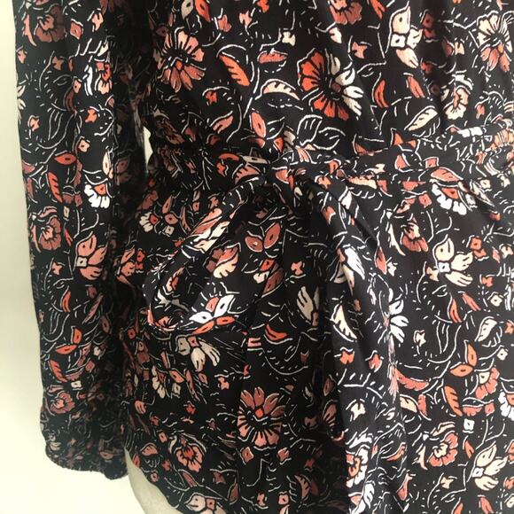 Sanctuary NWT Black Floral Wrap Blouse - Picture 3 of 6
